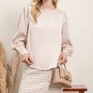 Flawless Solid Puff Sleeve Blouse Size S